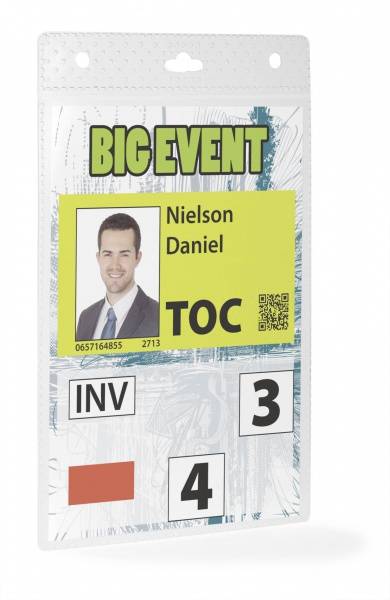Klarer Kunststoff-Ereignisausweishalter mit der Kopfzeile „BIG EVENT