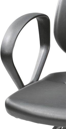 Das Bild zeigt eine Nahaufnahme der geschwungenen Rückenlehne und Sitzfläche eines schwarzen Stuhls und betont dessen elegant-moderne Gestaltung.