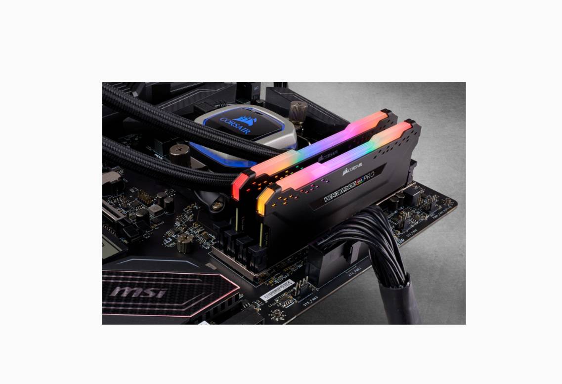 CORSAIR Vengeance RGB PRO - DDR4 - kit - 32 GB: 2 x 16 GB
