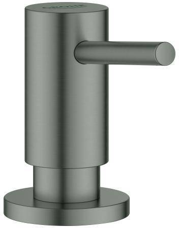 Ein metallischer Seifenspender mit einer zylindrischen Form und einem horizontalen Pumpenhebel, vor einem neutralen Hintergrund.