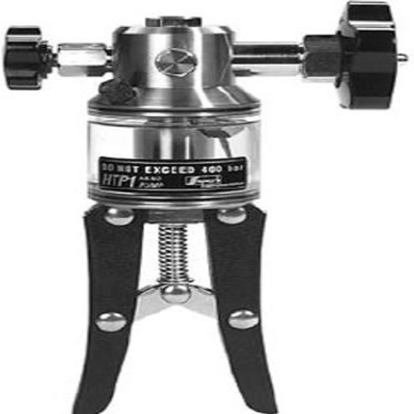 Handpumpe HTP1 - für Manometer - manuell - bis 700 bar - Medium Öl und Wasser Handpumpe HTP1 - für Manometer - manuell - bis 700 bar - Medium Öl und Wasser
