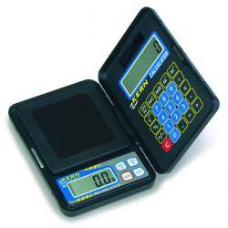 Eine kleine schwarze digitale Taschenwaage mit LCD-Display, das „0.0