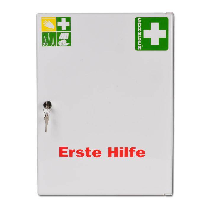 Weiße Erste-Hilfe-Box mit Schlüsselverschluss, grünen medizinischen Kreuzsymbolen und rotem Text „Erste Hilfe