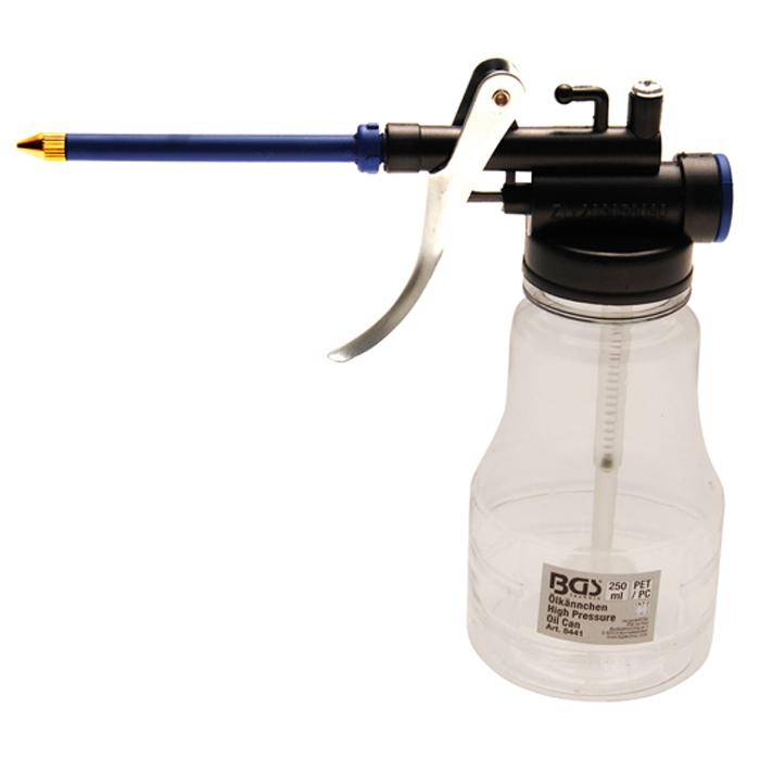 Kunststoff-Ölkanne - max. Inhalt 250 ml