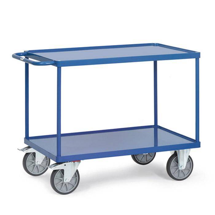 Blauer Flachbettgwagen auf vier schwenkbaren Lenkrollen mit offener Metallrahmenkonstruktion und zwei Regalboden.