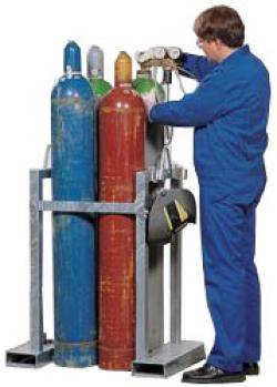 Gasflaschen-Transportgestell - Kapazität (max. Ø 250 mm) 4 Gasflaschen - Außenmaße (BxTxH) - 860x600x1125 mm