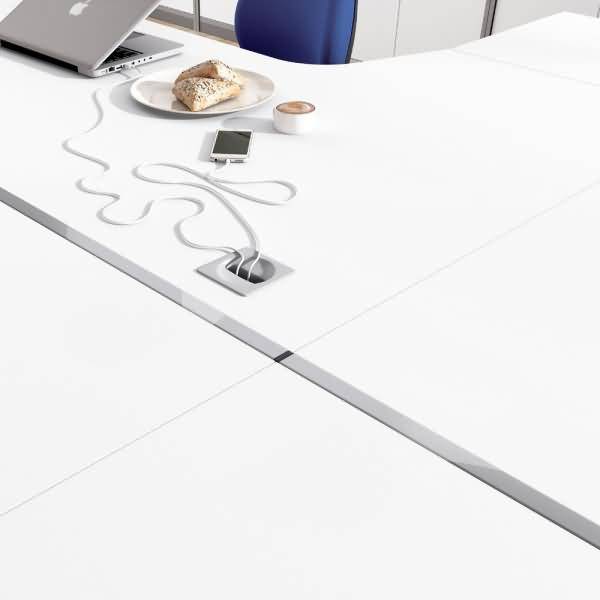 Abdeckleiste für Doppeltische mit Melaminplatte Ref. 2201 verchromt 160cm