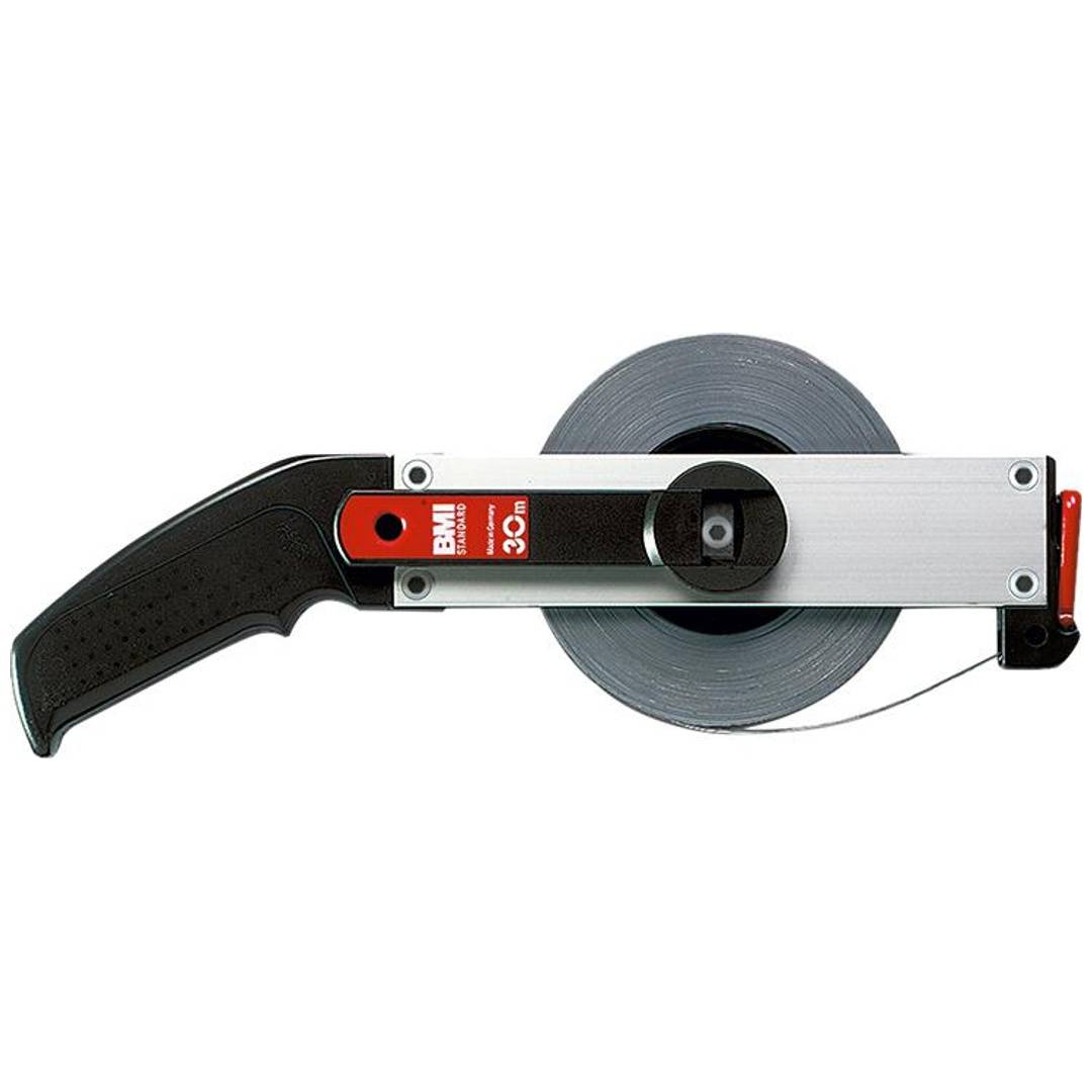 Tragbarer Rollenspender mit schwarzem Griff und rotem Etikett, auf dem eine große graue Rolle auf einem Metallrahmen montiert ist.