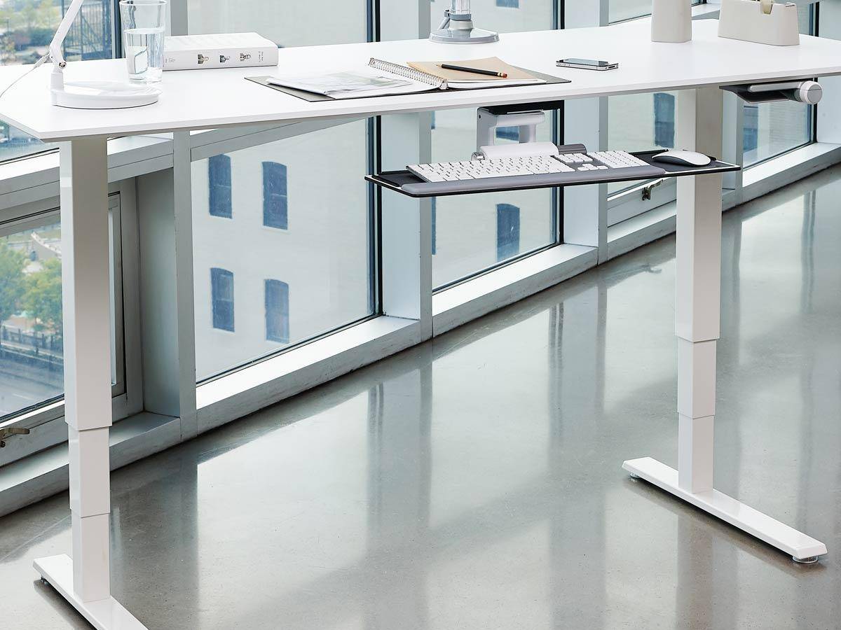 Humanscale FLOAT Steh-Sitz Arbeitsplatz / Tisch FTWR626016WHFS, silber