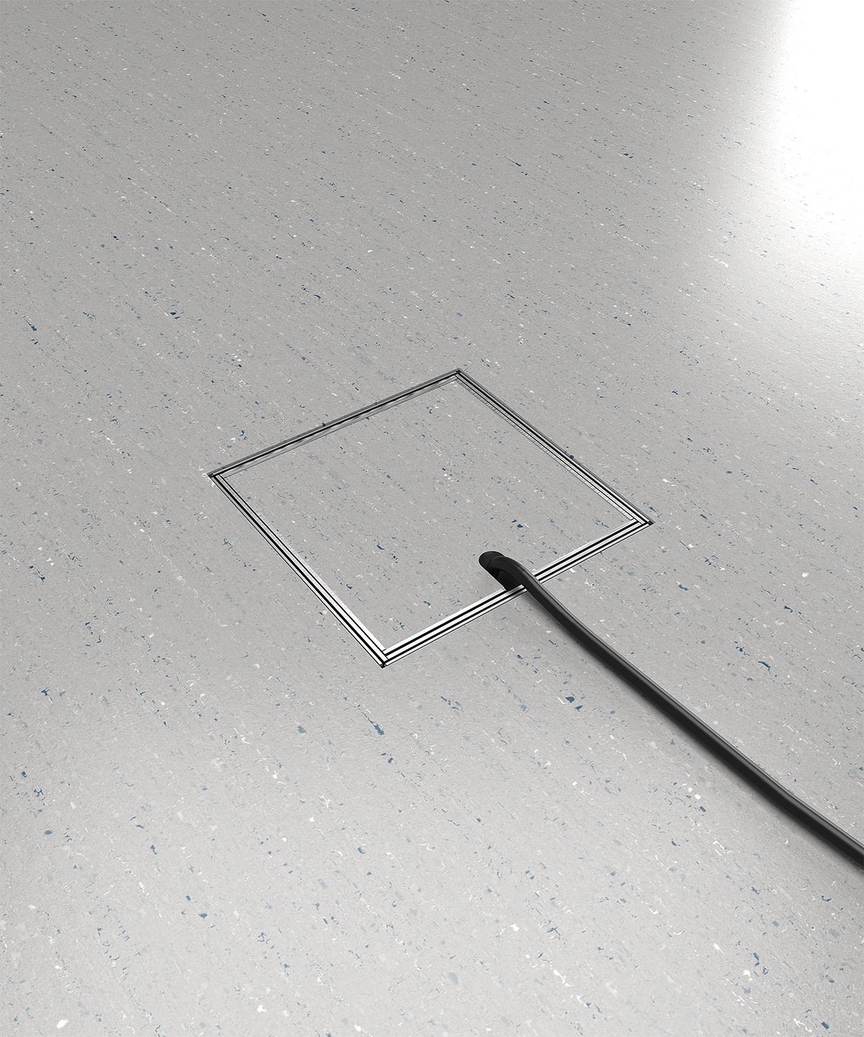 Bodensteckdose/ Bodentank 8901B; 1x Antenne,