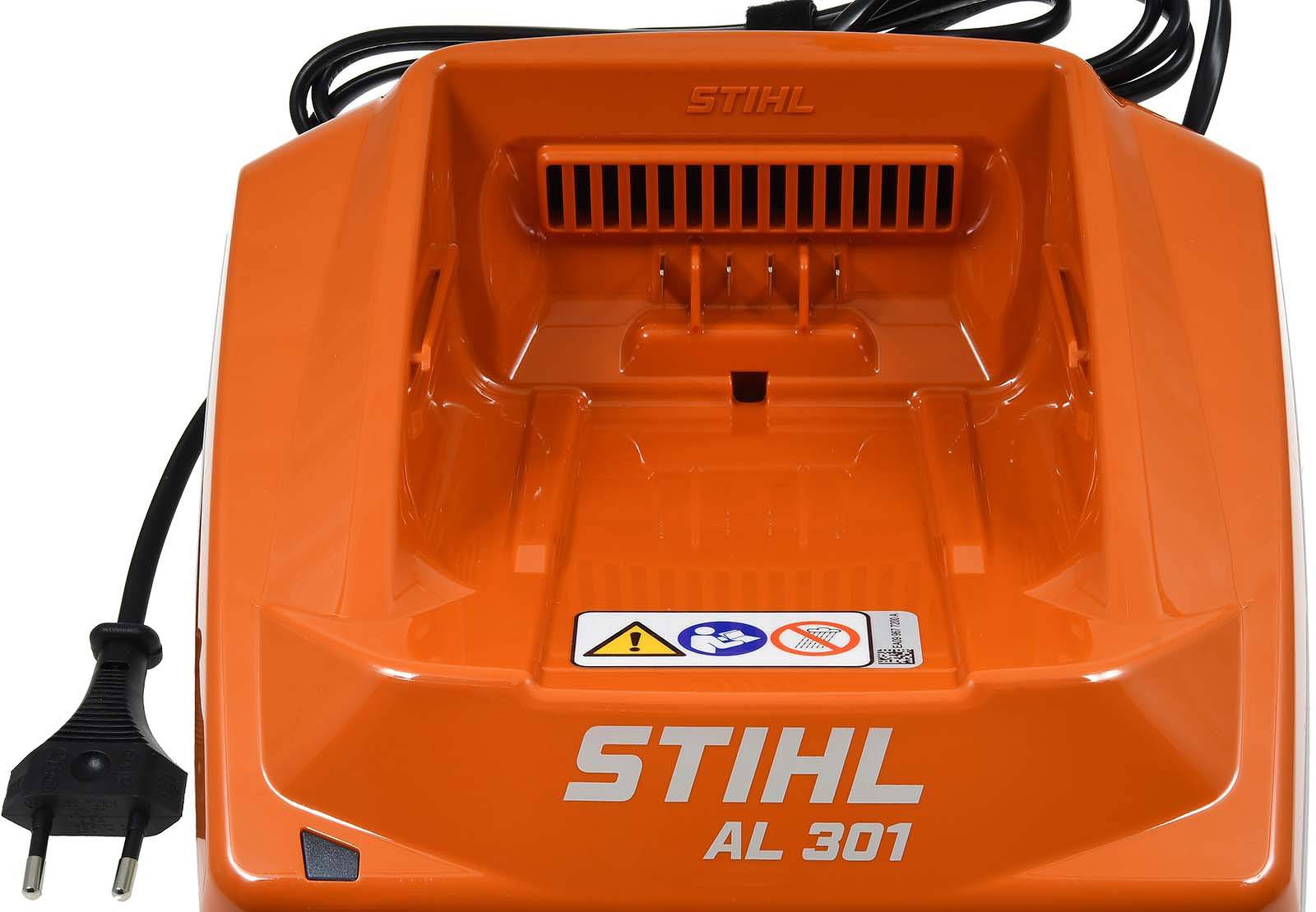 Schnell-Ladegerät STIHL AL 301 für AP 100 / AP 200 / AP 300 / AR 2000 / AR 3000, 36V