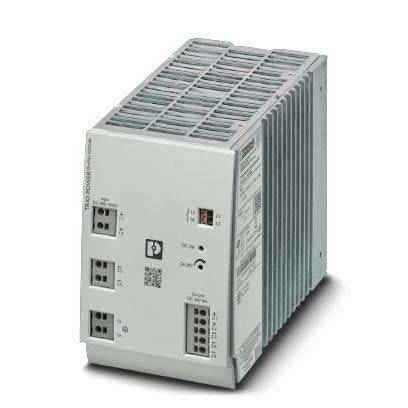 Eine graue Stromversorgungseinheit mit Lüftungsschlitzen und beschrifteten Anschlüssen für Wechselstrom-Eingang und Gleichstrom-Ausgang, verwendet für elektronische Geräte.