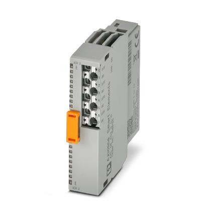 Ein kleines graues industrielles elektronisches Modul mit mehreren Anschlüssen und einer orangefarbenen Verriegelungslasche an der Seite.