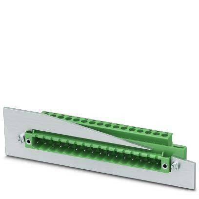 Ein grüner Anschlussblock mit mehreren Anschlusspunkten ist auf einer Metallbasis montiert.