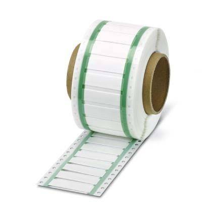 Eine Rolle perforierter weißer Klebeetiketten mit grünen Trennstreifen, entwickelt für Beschriftungs- und Organisationszwecke.
