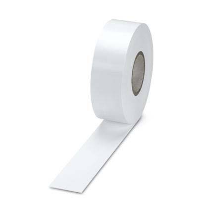 Eine Rolle weißes Klebeband mit einem abgerollten Abschnitt, der flach ausgebreitet liegt, zum allgemeinen Versiegeln oder Befestigen.