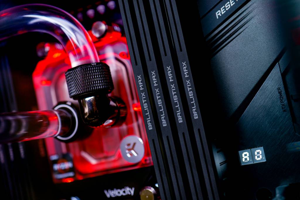 Ballistix MAX - DDR4 - kit - 16 GB: 2 x 8 GB