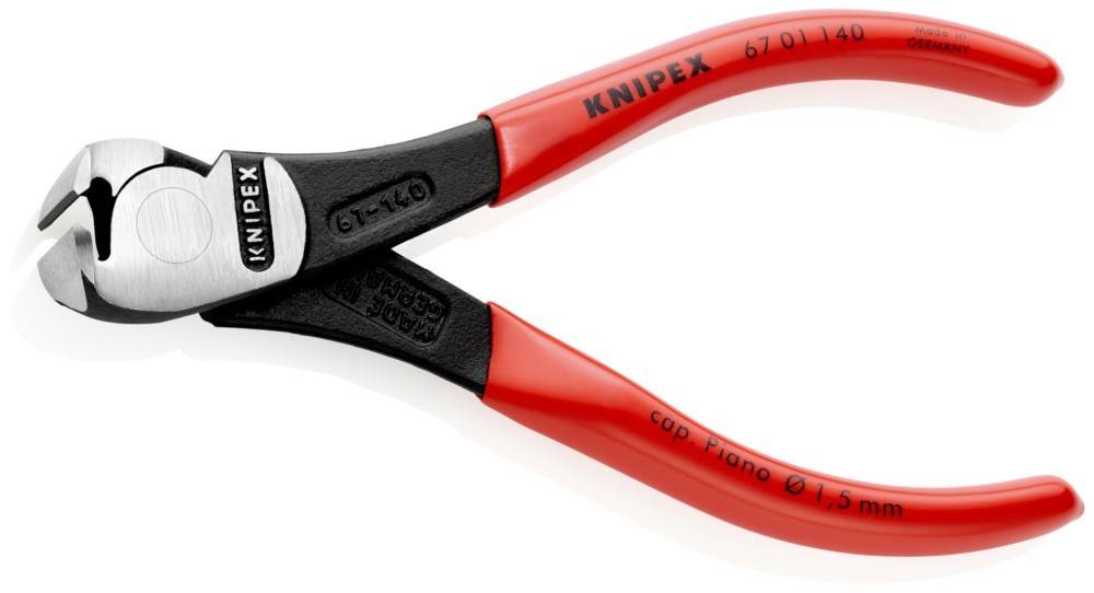 Rot-handles Knipex-Zangen mit schwarzen Backen, mit den Aufschriften '67 01 140' und 'cap. Piano 3,0mm'.