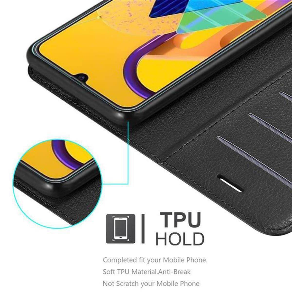 Cadorabo Hülle für Samsung Galaxy M21 / M30s Schutz Hülle in Schwarz Handyhülle Etui Case Cover Magnetverschluss