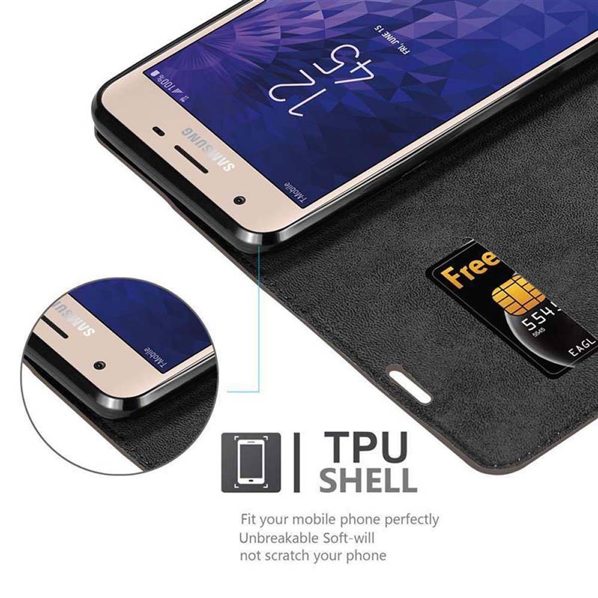 Cadorabo Hülle für Samsung Galaxy J3 2018 Schutz Hülle in Braun Handyhülle Etui Case Cover Magnetverschluss