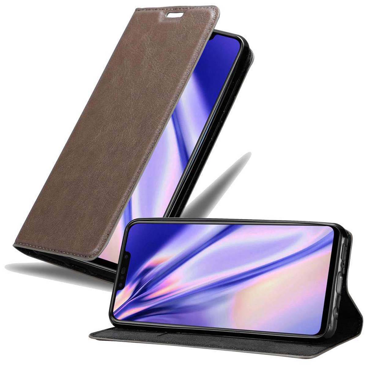 Cadorabo Hülle für Huawei P SMART PLUS 2019 Schutz Hülle in Braun Handyhülle Etui Case Cover Magnetverschluss