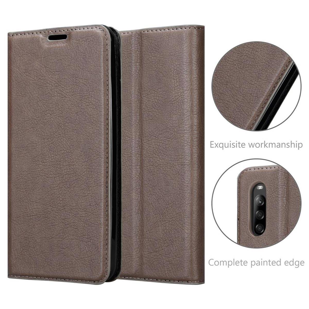 Cadorabo Hülle für Sony Xperia L4 Schutz Hülle in Braun Handyhülle Etui Case Cover Magnetverschluss