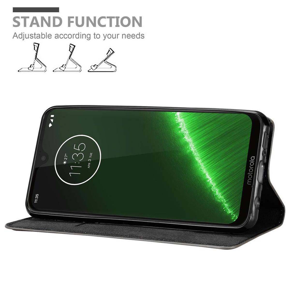 Cadorabo Hülle für Motorola MOTO G7 / G7 PLUS Schutz Hülle in Braun Handyhülle Etui Case Cover Magnetverschluss