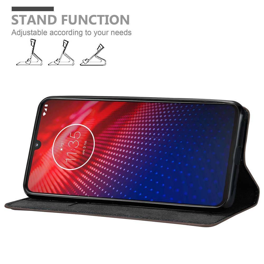 Cadorabo Hülle für Motorola MOTO Z4 Schutz Hülle in Braun Handyhülle Etui Case Cover Magnetverschluss