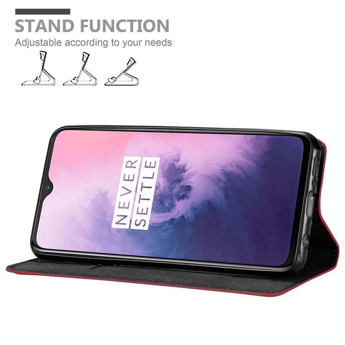 Cadorabo Hülle für OnePlus 7 Schutz Hülle in Rot Handyhülle Etui Case Cover Magnetverschluss