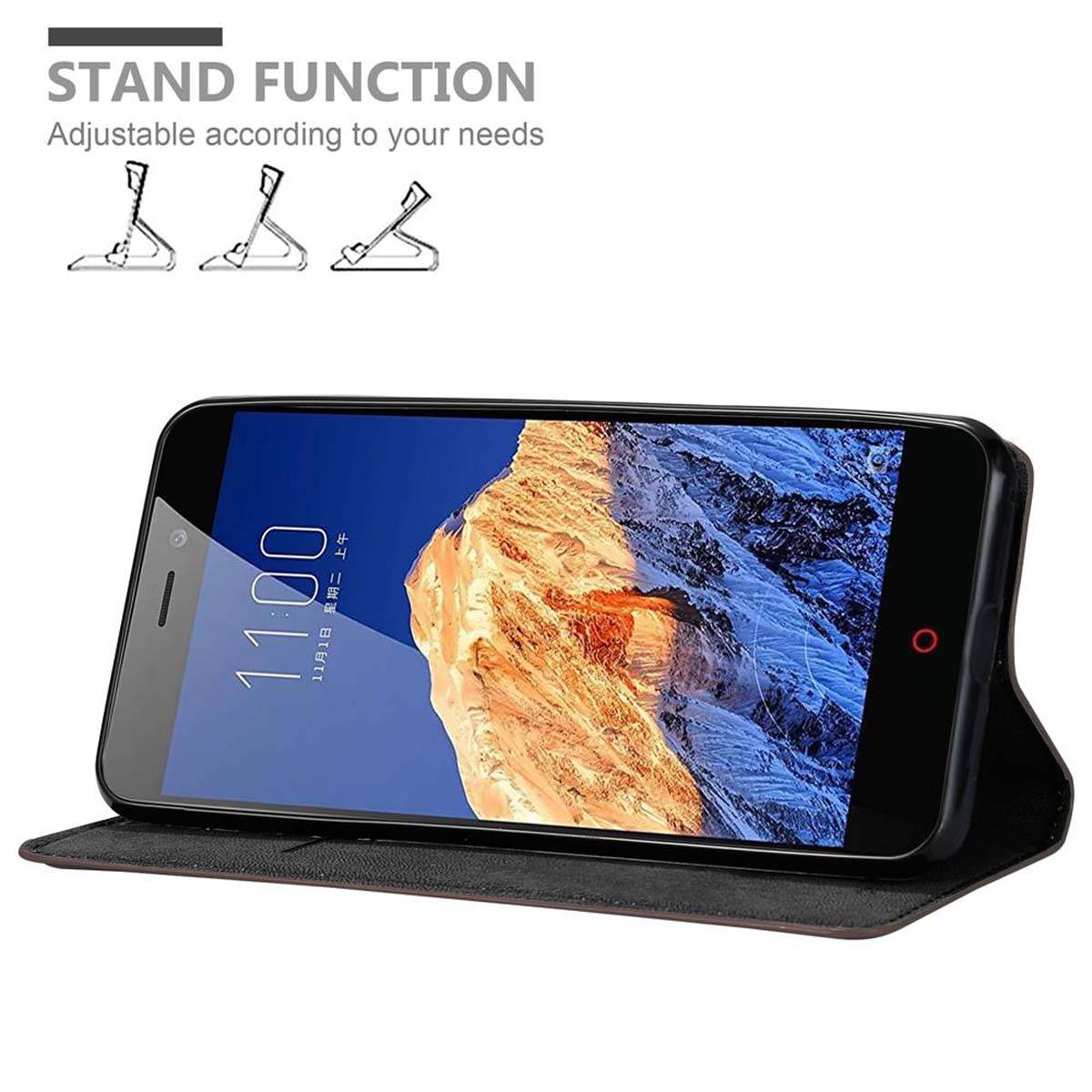 Cadorabo Hülle für ZTE Nubia N1 Schutz Hülle in Braun Handyhülle Etui Case Cover Magnetverschluss