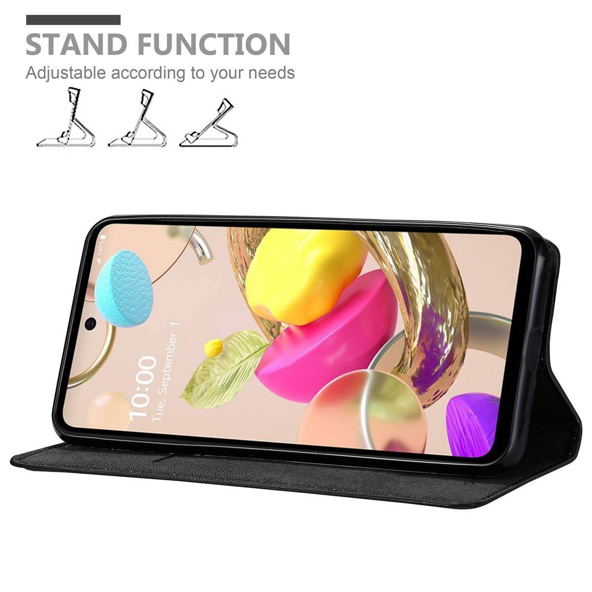 Cadorabo Hülle für LG K42 Schutz Hülle in Schwarz Handyhülle Etui Case Cover Magnetverschluss