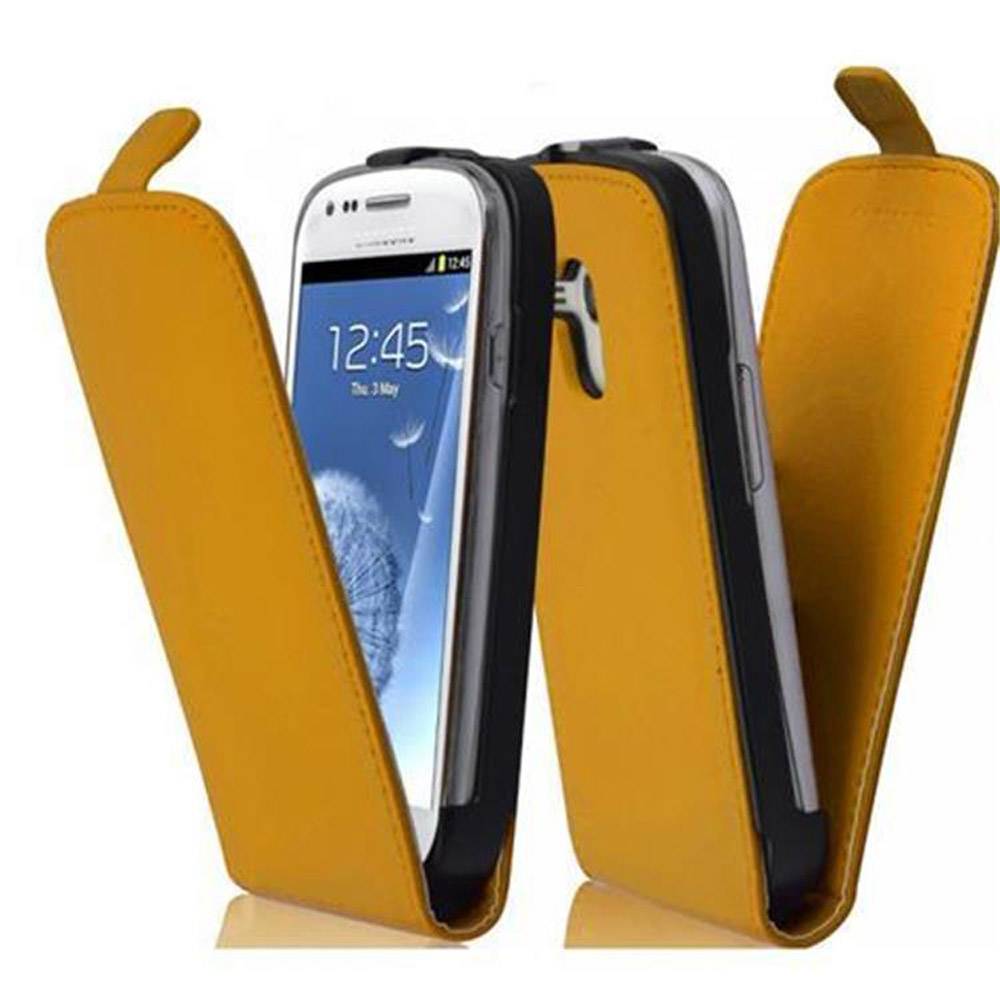 Cadorabo Hülle für Samsung Galaxy S3 MINI Schutzhülle in Gelb Flip Handyhülle Case Cover Etui Kunstleder