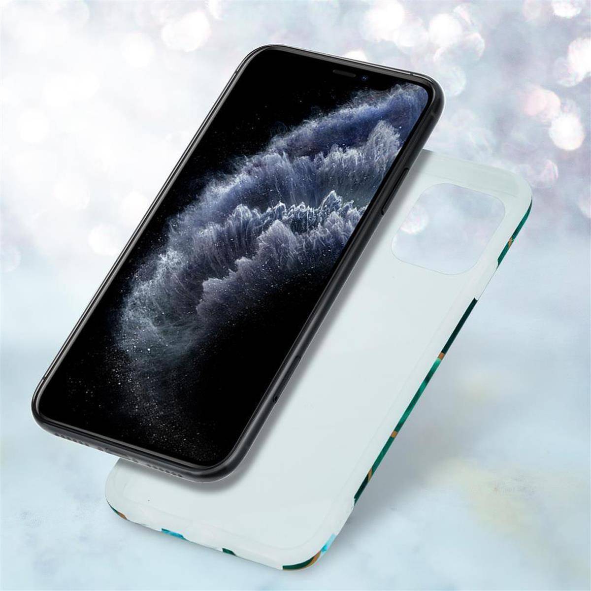 Cadorabo Schutzhülle für Apple iPhone 11 PRO MAX Hülle in Grün TPU Handyhülle Etui Case Cover