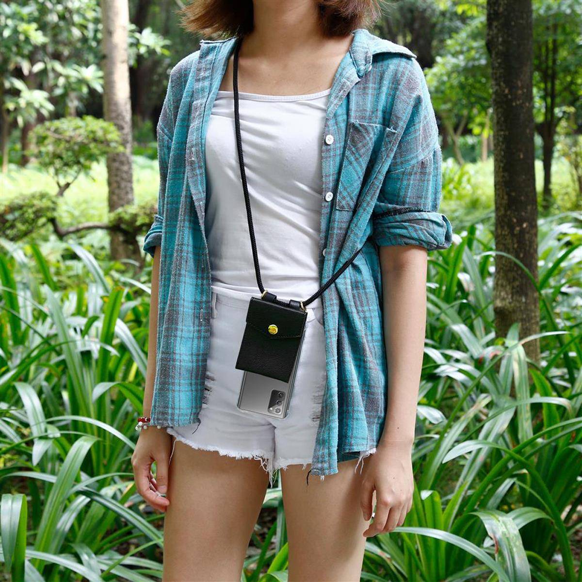 Cadorabo Hülle für Samsung Galaxy NOTE 20 Schutzhülle in Schwarz Handy Kette Silikon Kordel abnehmbares Etui