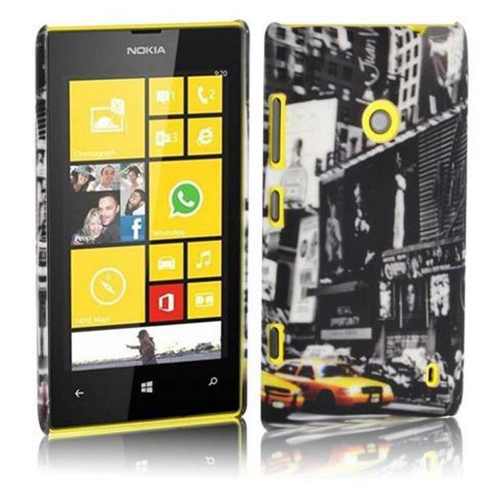 Cadorabo Hülle kompatibel mit Nokia Lumia 520 - Hülle im NEW YORK CAB– Handyhülle aus TPU Silikon mit Aufdruck - Silikonhülle Schutzhülle Ultra