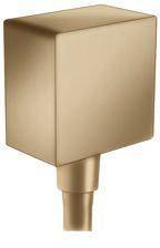 Eine Nahaufnahme eines quadratischen, goldfarbenen metallischen Gegenstands mit verjüngtem Boden. Die Oberfläche wirkt reflektierend und poliert.