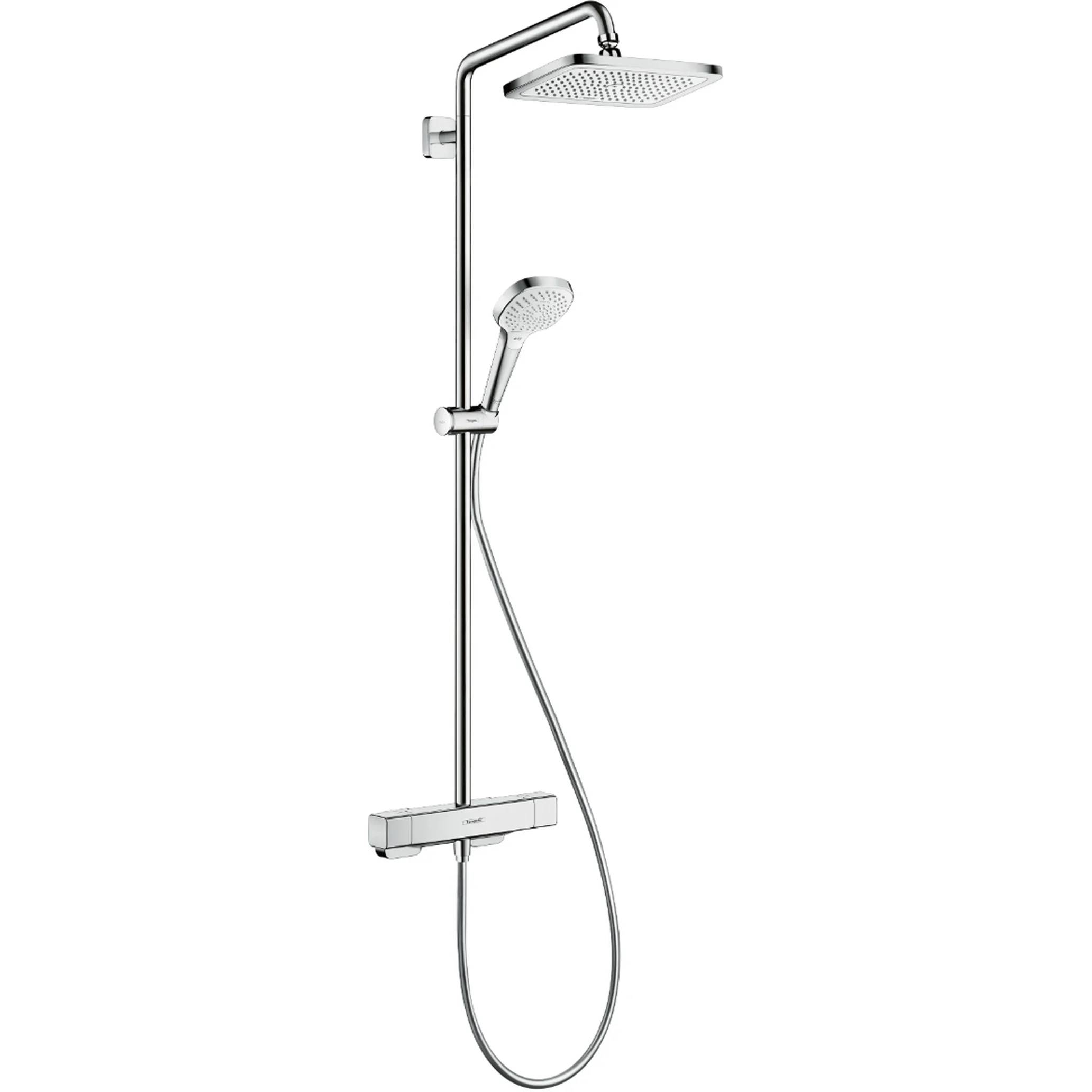 Chrome-Duschanlagen mit Regenduschkopf, tragbarem Spray und einstellbarem wandmontiertem Mischer auf weißem Hintergrund.