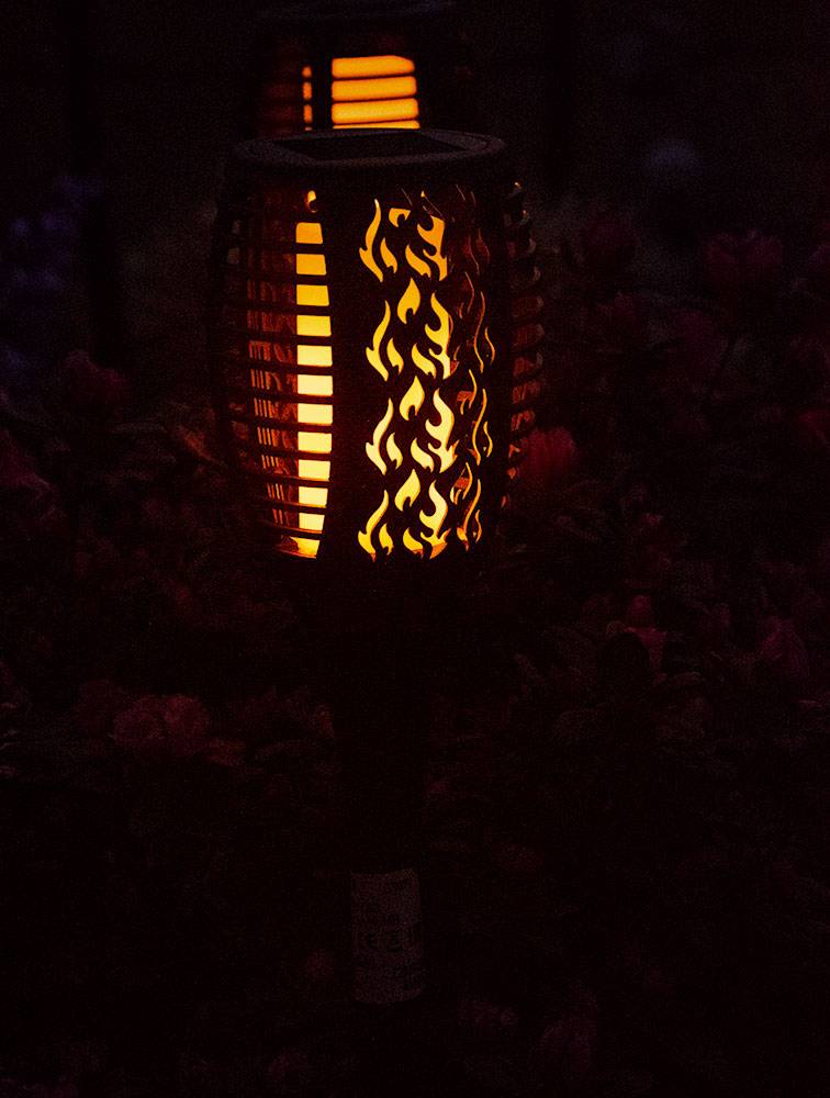 2x LED Außen SOLAR Steck Lampe Weg Garten Fackel Feuer Effekt Erspieß Park Leuchte