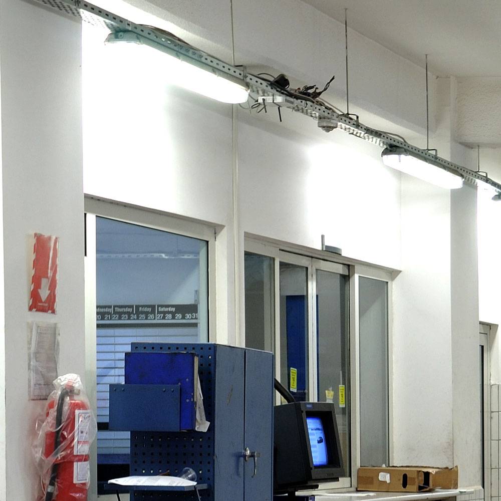 Feuchtraumleuchte Deckenleuchte Wannenleuchte LED Feucht- und Nassraum Kellerleuchte IP65, 4320lm, 36W, 4500K, LED, 2er Set