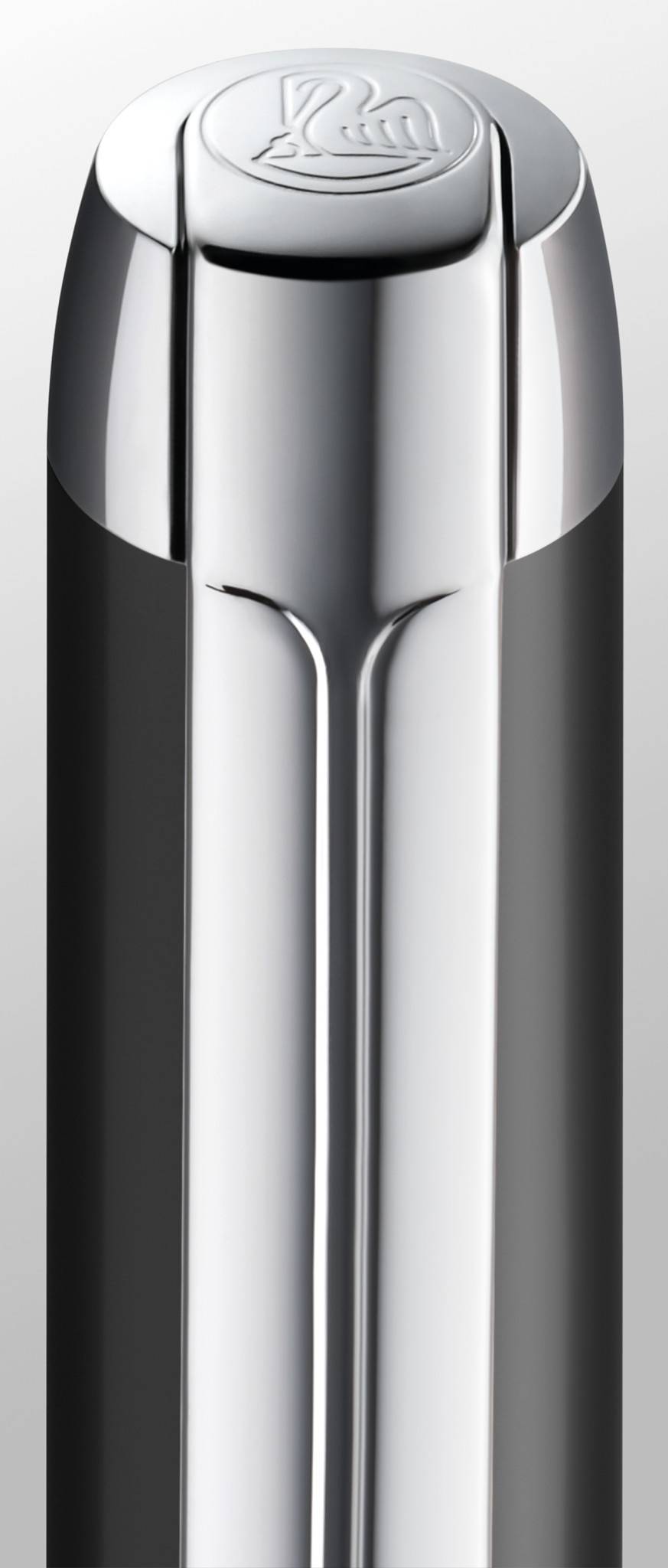 Pelikan Pura P40, Anthrazit, Kartuschenfüllsystem, Aluminium, Edelstahl, Fettdruck, Deutschland
