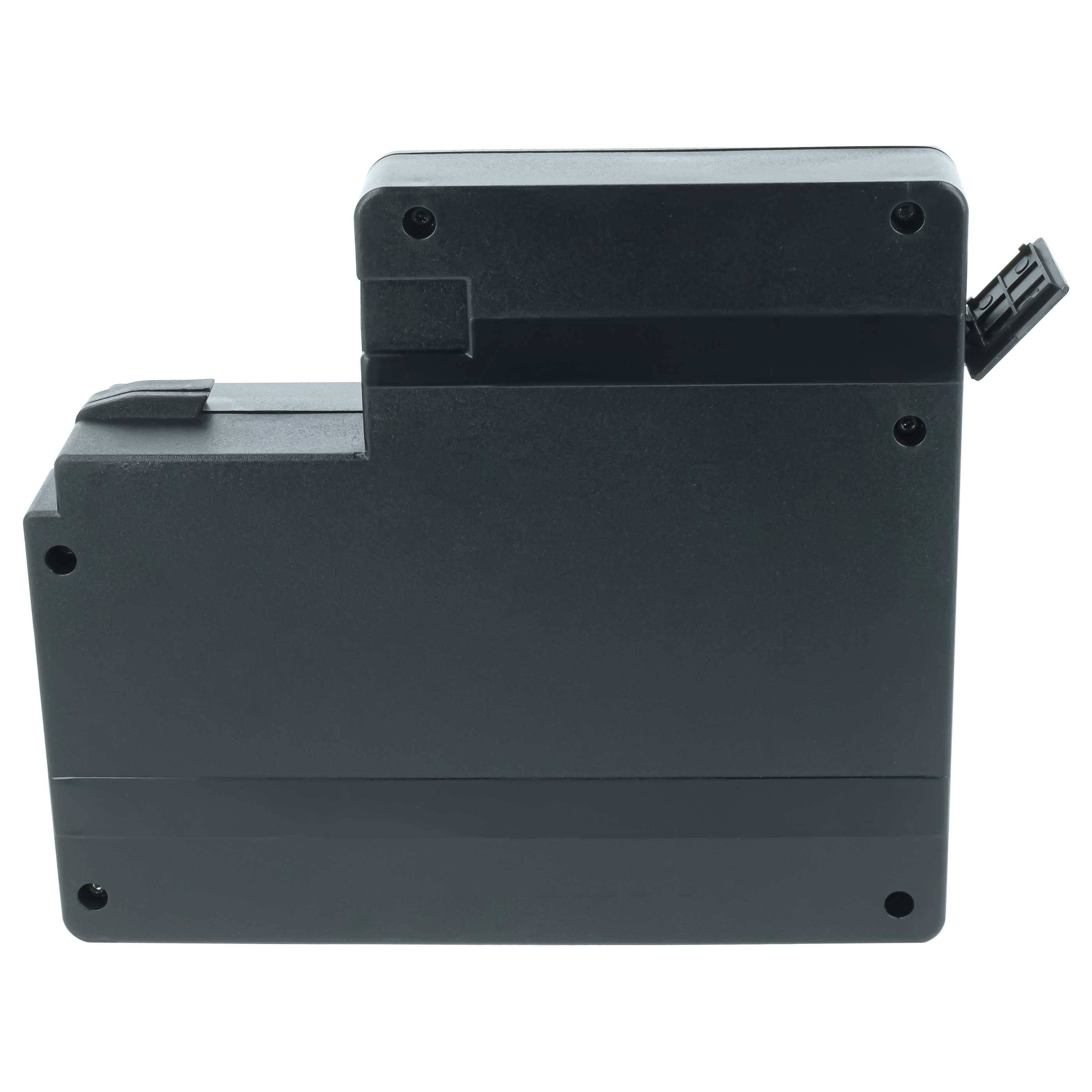 Schwarzes rechteckiges elektronisches Modul mit einem seitlichen Anschlussport, isoliert auf weißem Hintergrund dargestellt.