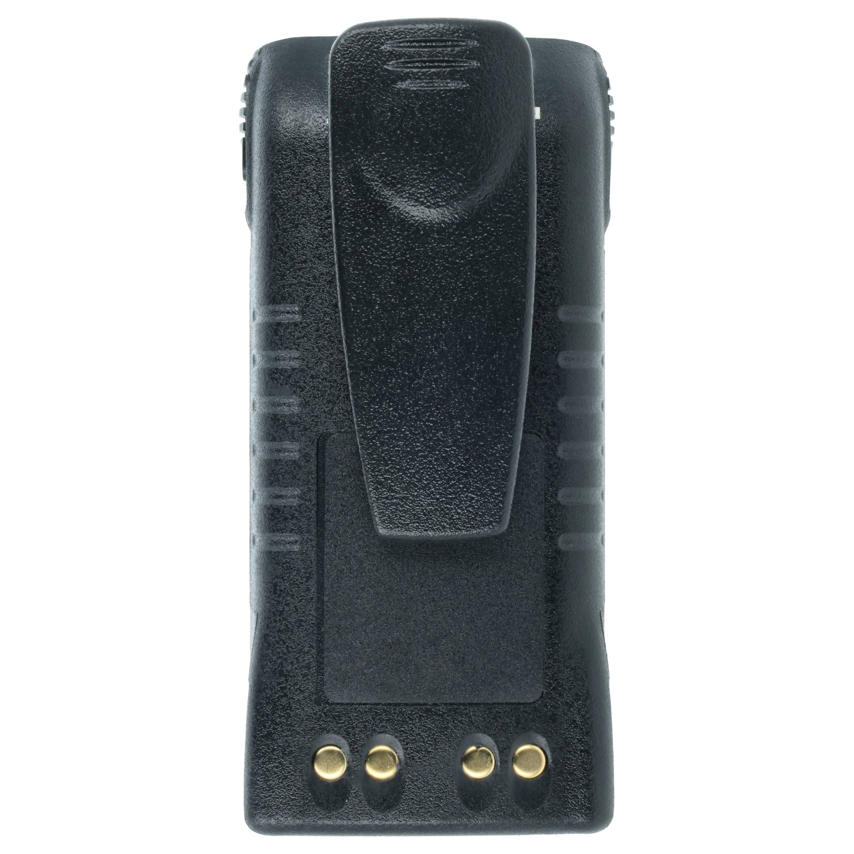 Eine schwarze Funkgeräte-Batterie mit Gürtelclip, die vier Ladekontakte an der Unterseite aufweist.