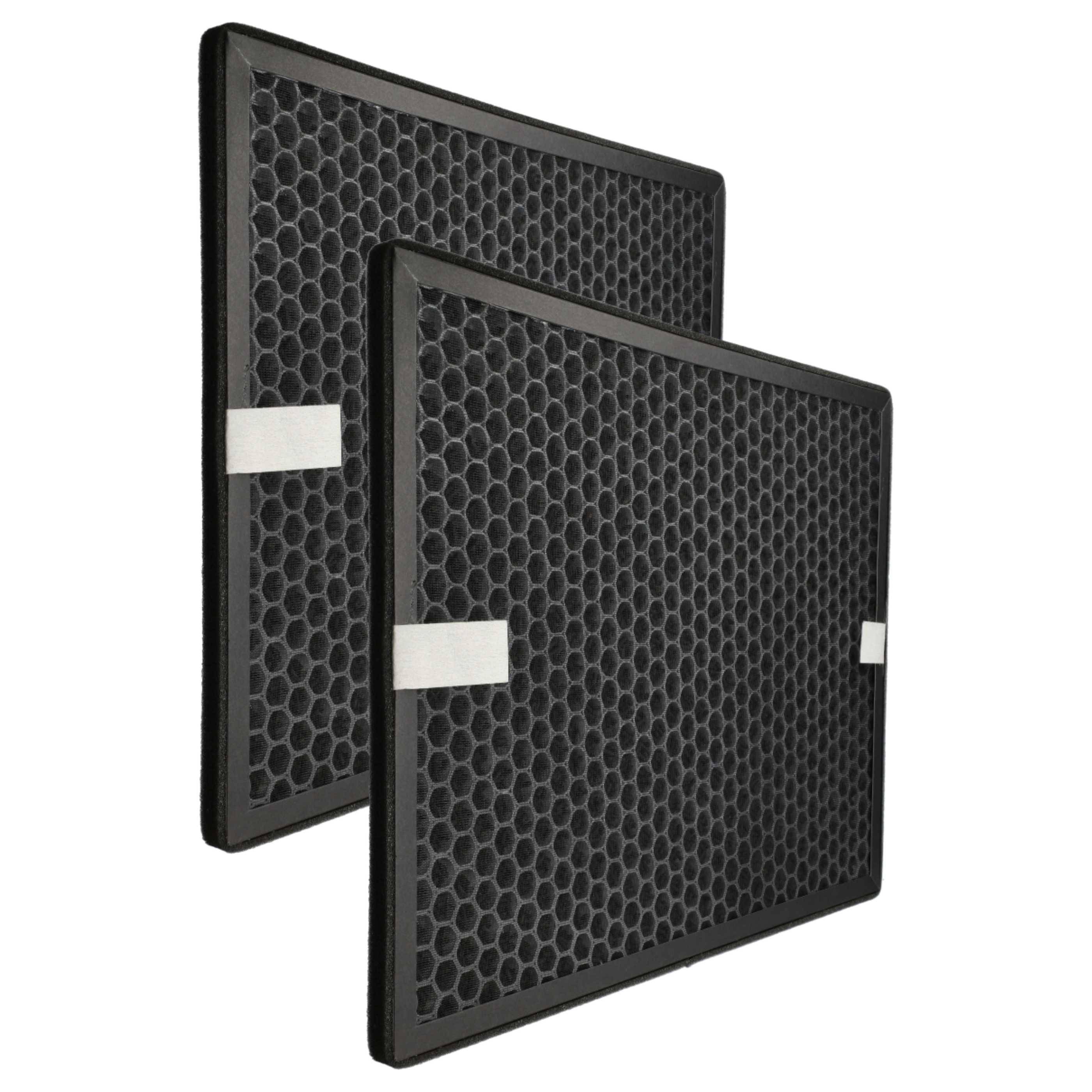 Zwei schwarze rechteckige Luftfilter mit sechseckigem Maschenmuster, leicht geneigt vor einem einfachen Hintergrund.