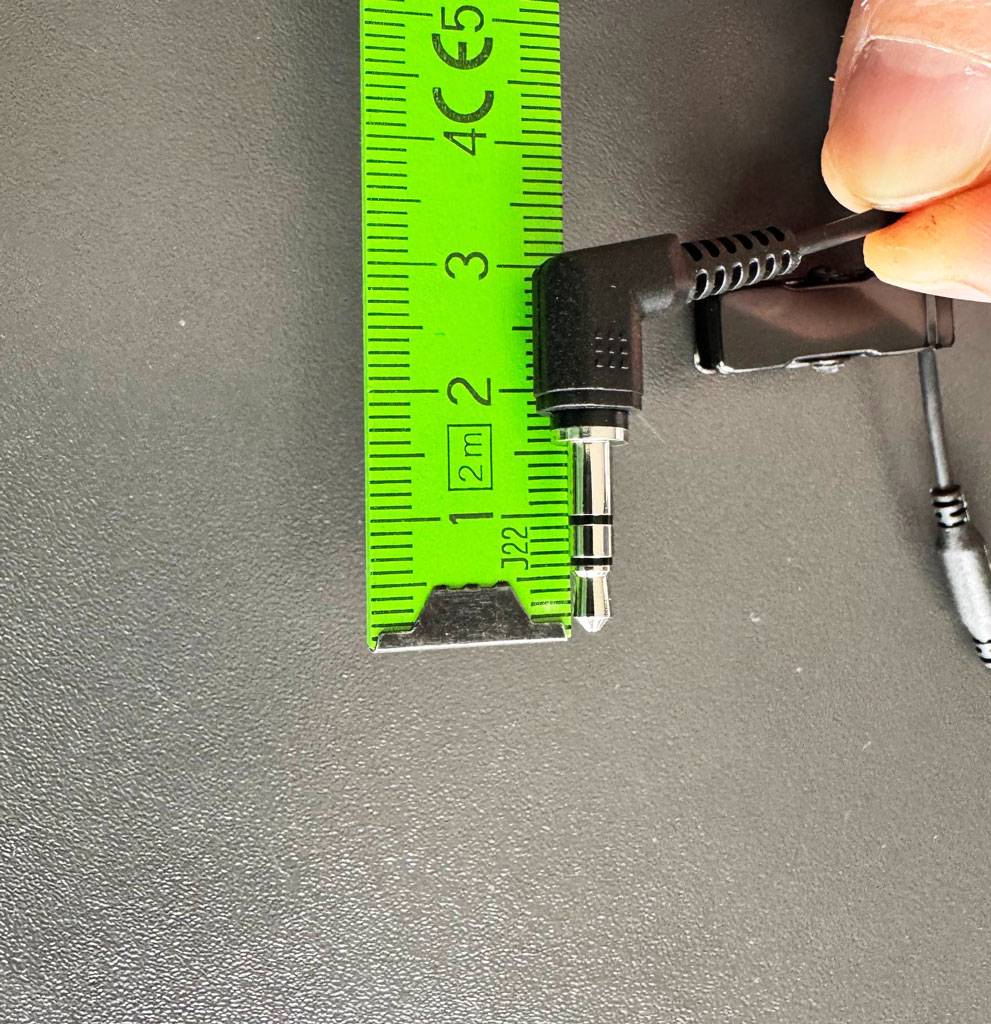 Motorola Ohrhörer mit transparentem Schallschlauch und In-Ohr Einsatz mit 3.5mm Stecker PMLN8120A