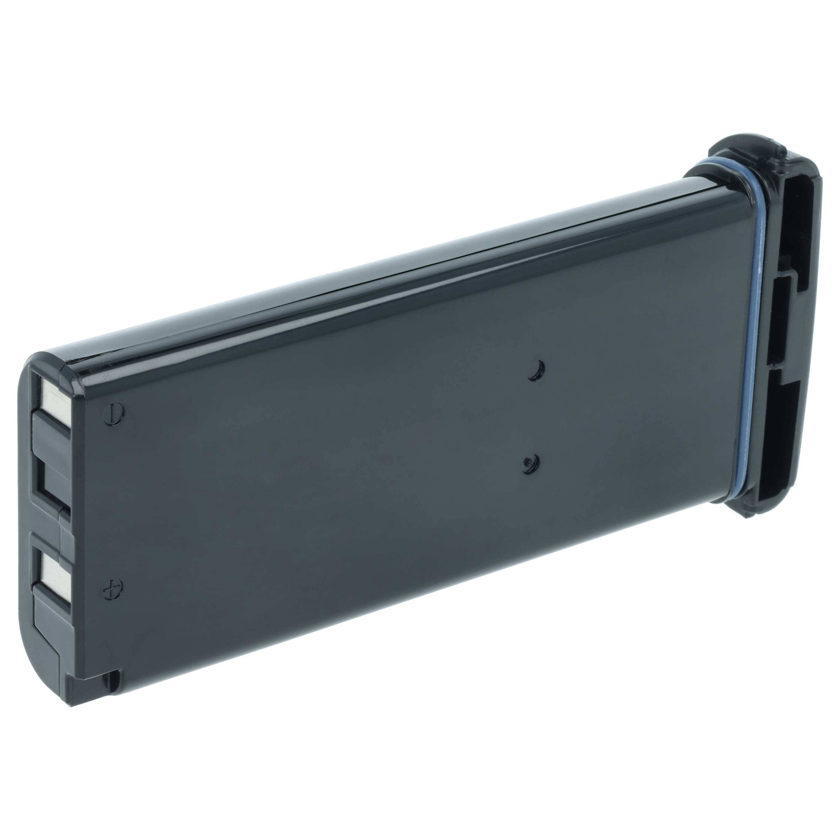 Schwarze Kunststoff-Heftklammernachfüllkartusche mit sichtbaren Heftklammern im Inneren, die für ein bestimmtes Heftgerätemodell entwickelt wurde.