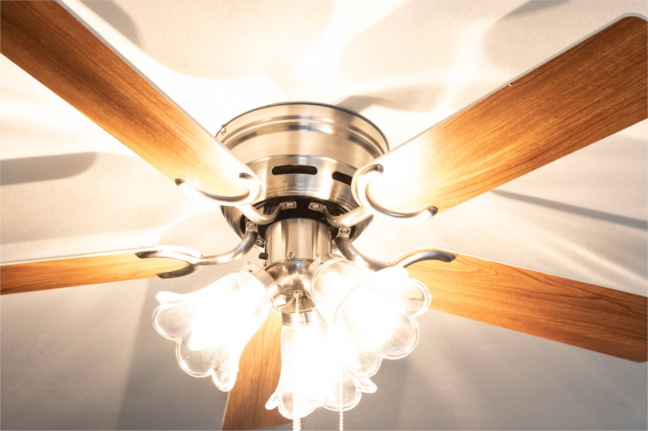 Deckenventilator Kisa Deluxe BN Weiß / Ahorn mit Licht