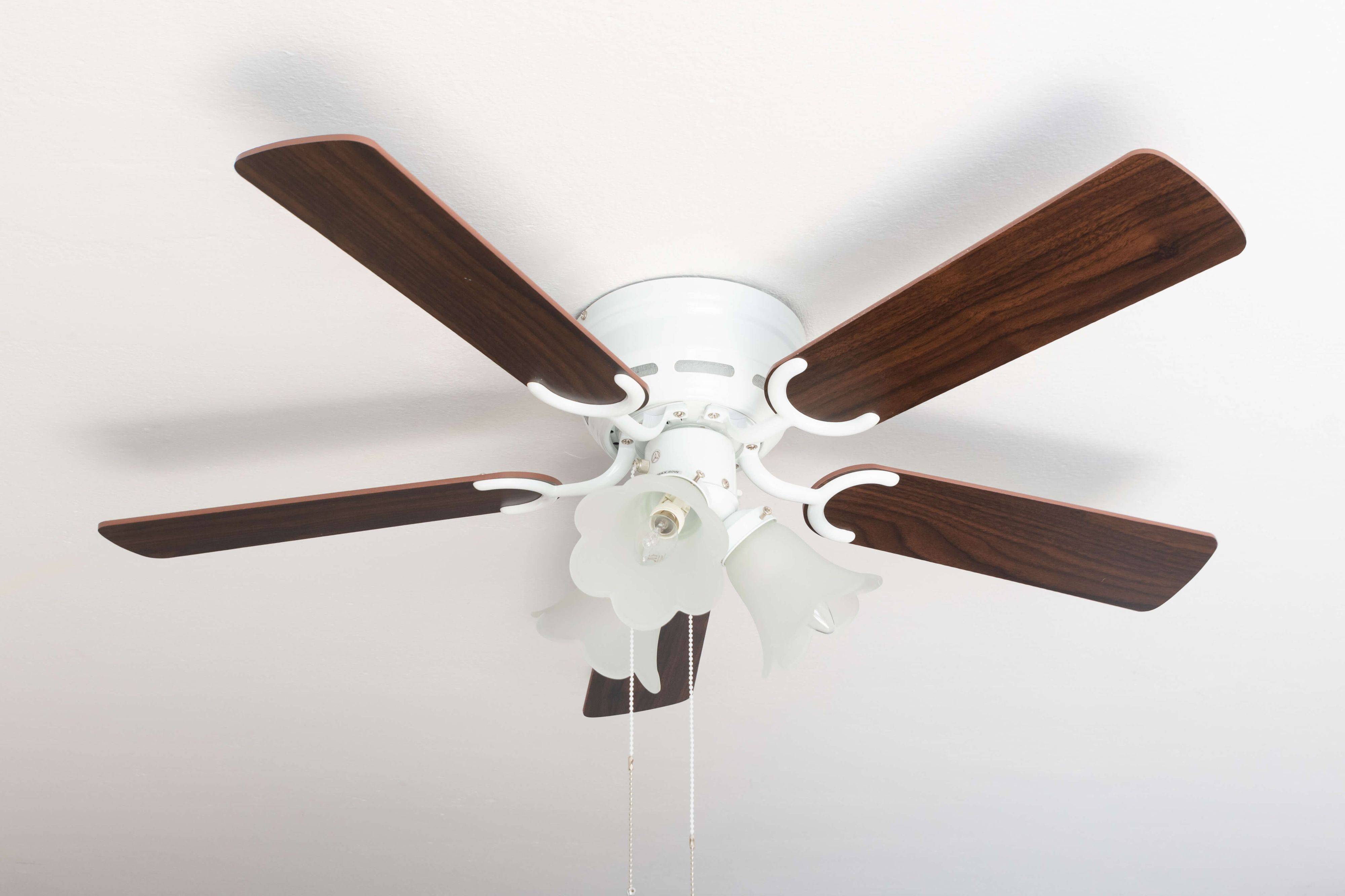Deckenventilator Kisa Deluxe WE Rosenholz / Walnuss mit Licht