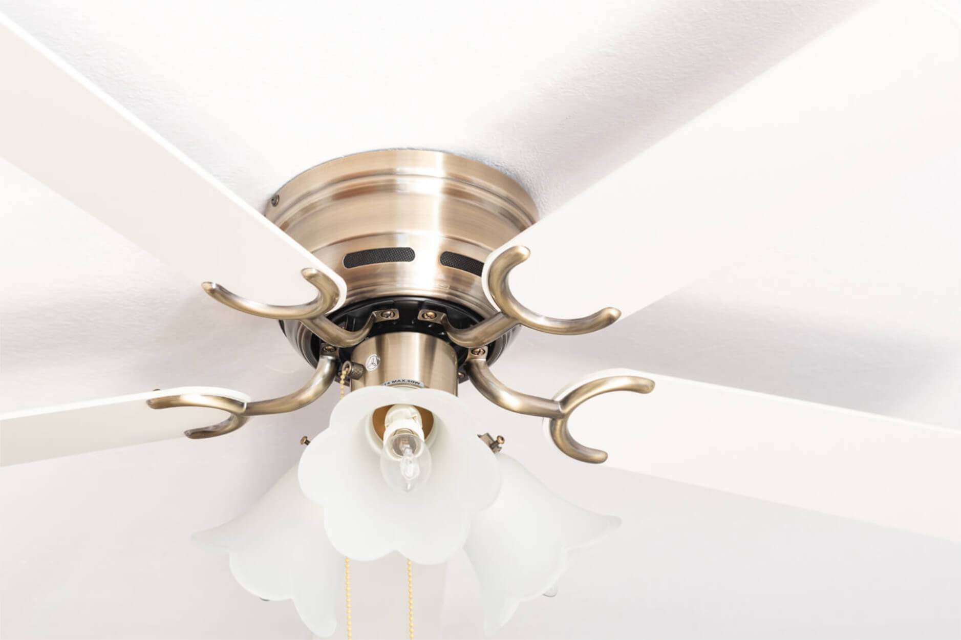 Deckenventilator Kisa Deluxe MA Weiß / Ahorn mit Licht