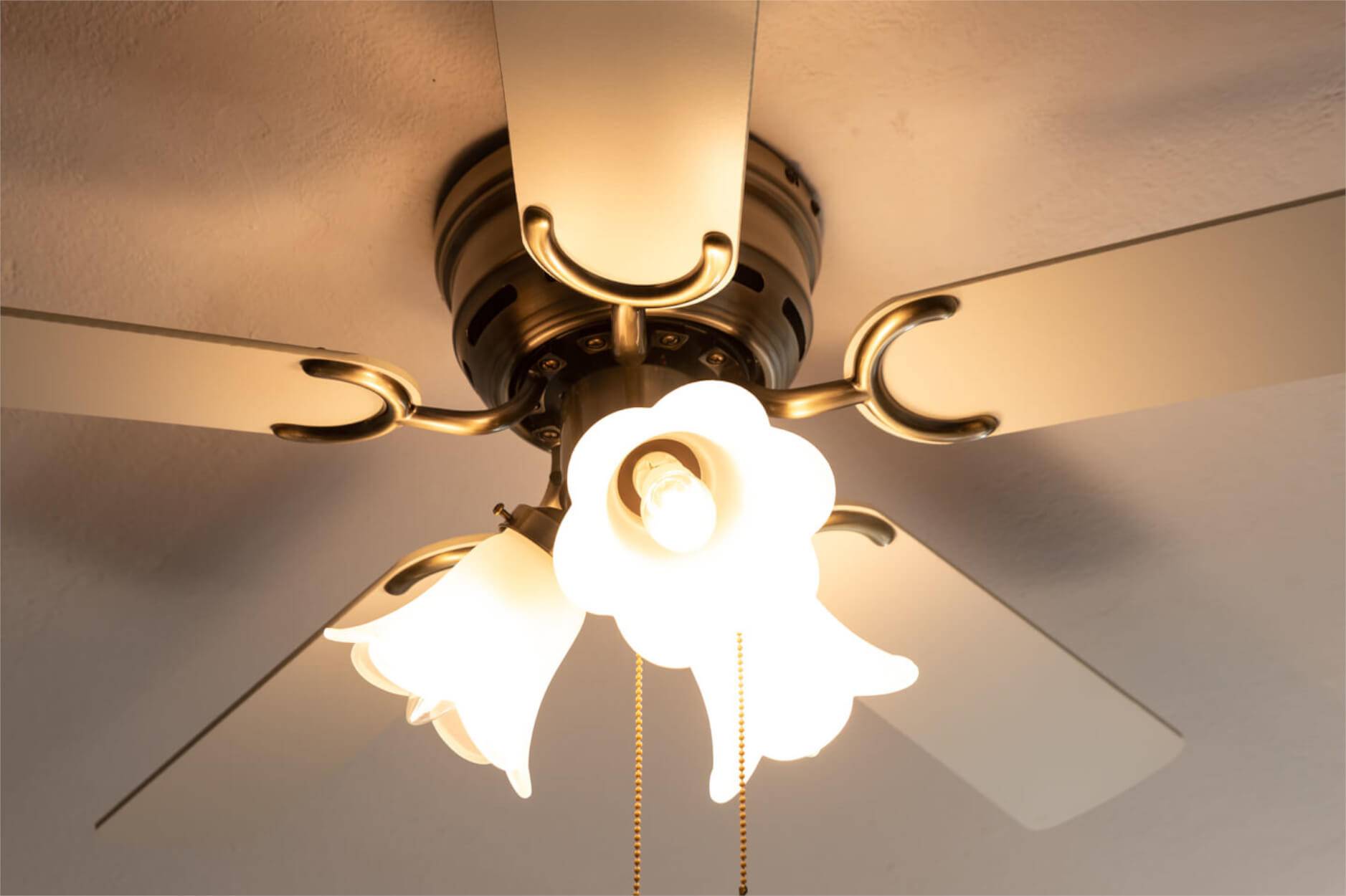 Deckenventilator Kisa Deluxe MA Weiß / Ahorn mit Licht