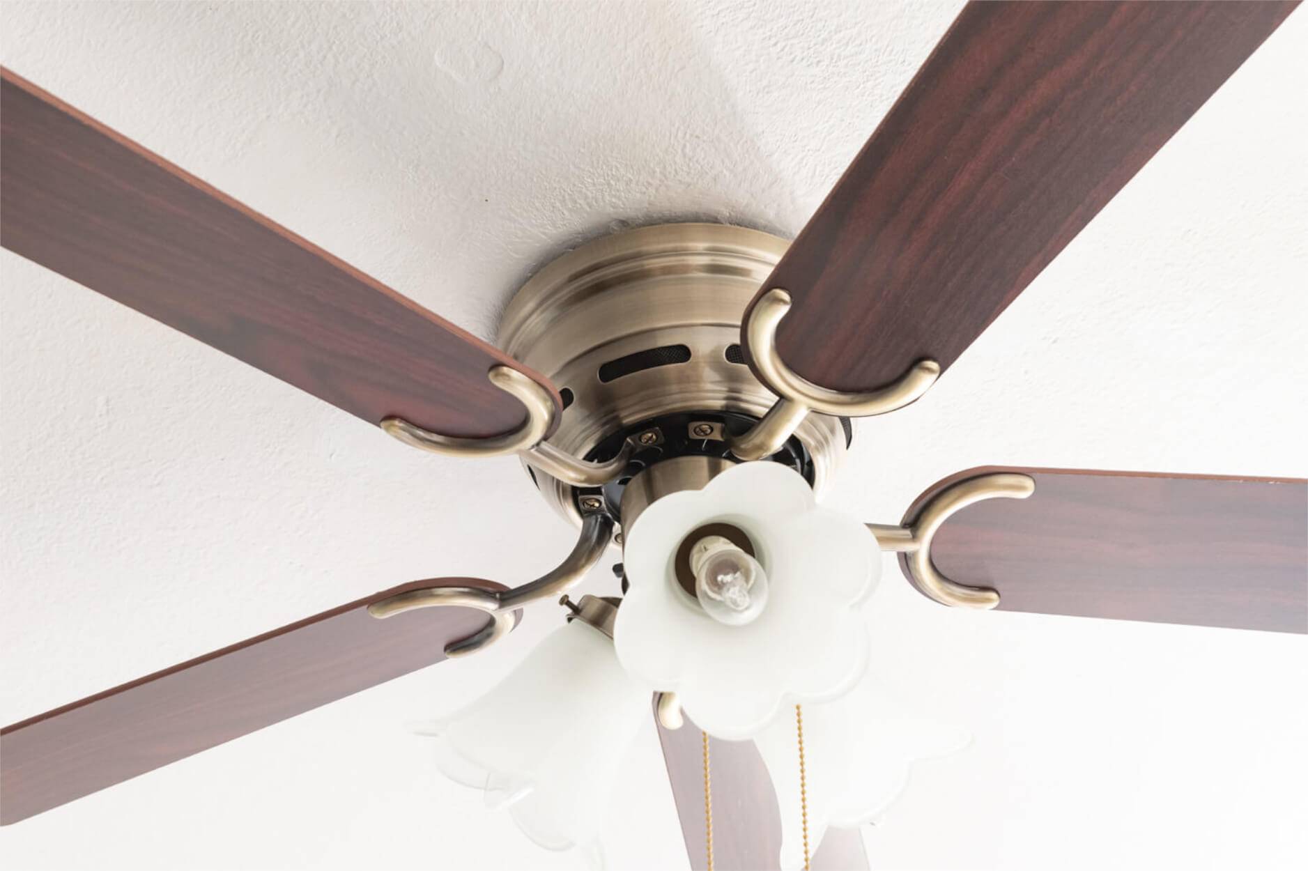 Deckenventilator Kisa Deluxe MA Rosenholz / Walnuss mit Licht